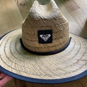 Roxy straw sunhat